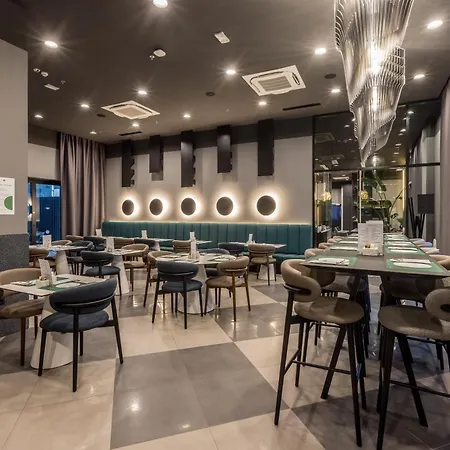 Cora Готель 4*