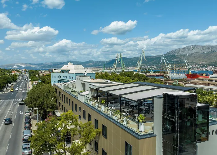 Ξενοδοχείο Cora Σπλιτ