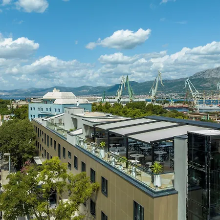 מלון Cora ספליט